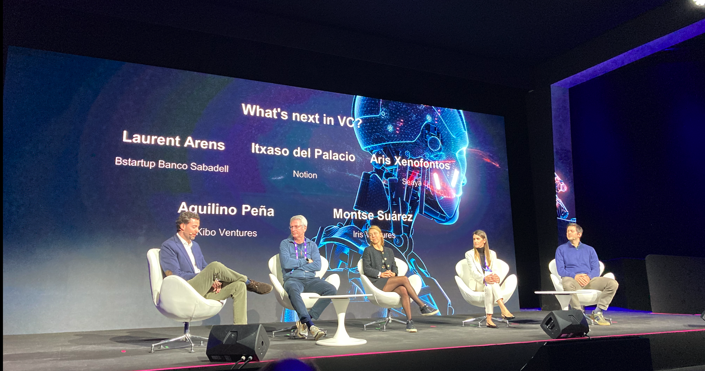 Venture Capitalists talking in a panel MWC 2024